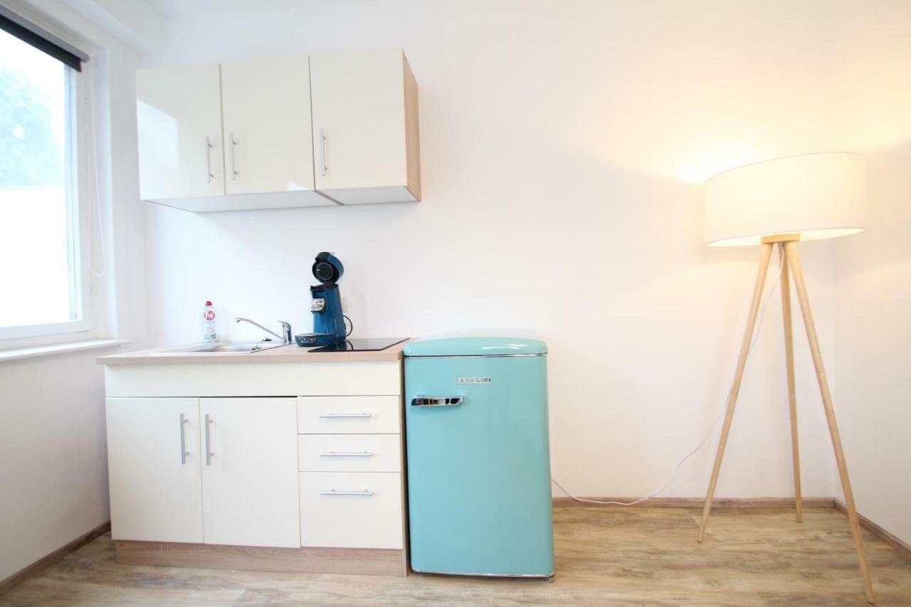 Moderne, Helle 1 Zimmer-Wohnung In Citylage Bad Urach Exterior photo